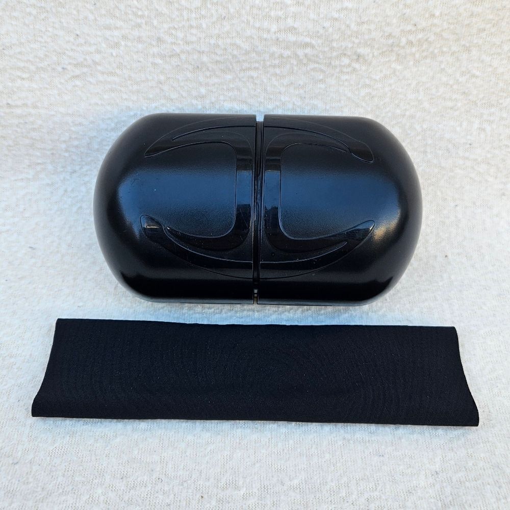 Just Cavalli Black Sunglasses Case - Picture 2 of 13